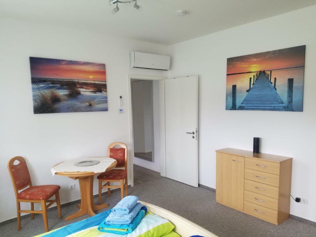 Ferienhaus Zum Imker Velten Exteriér fotografie