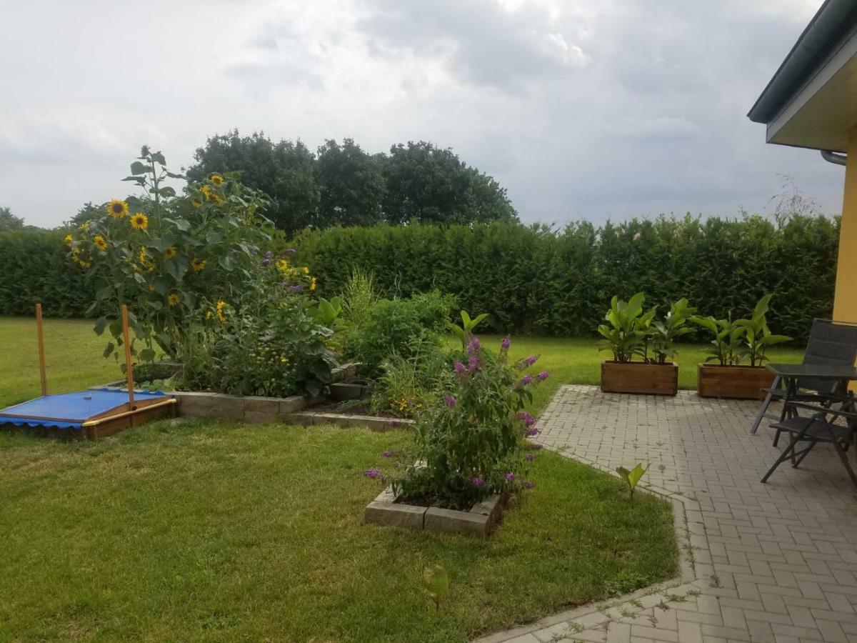 Ferienhaus Zum Imker Velten Exteriér fotografie