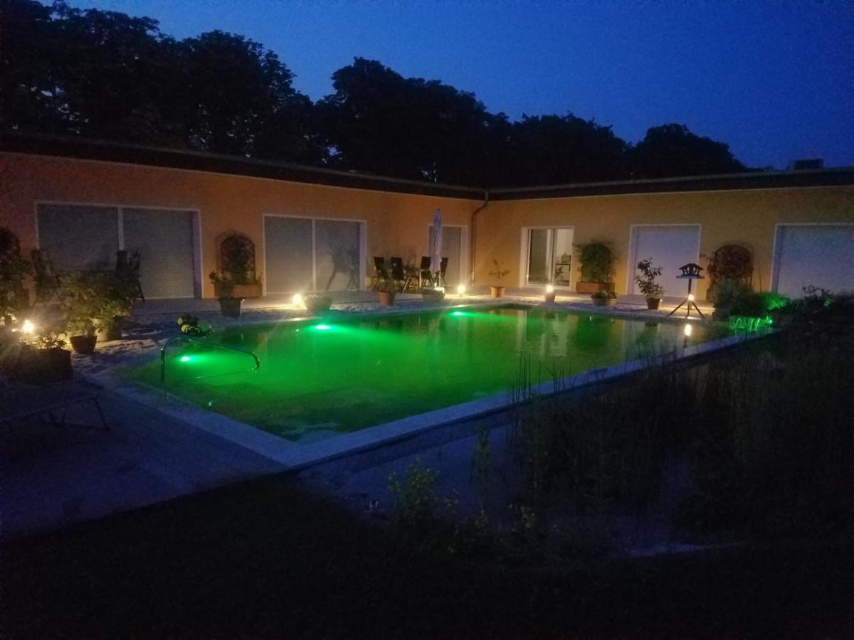 Ferienhaus Zum Imker Velten Exteriér fotografie