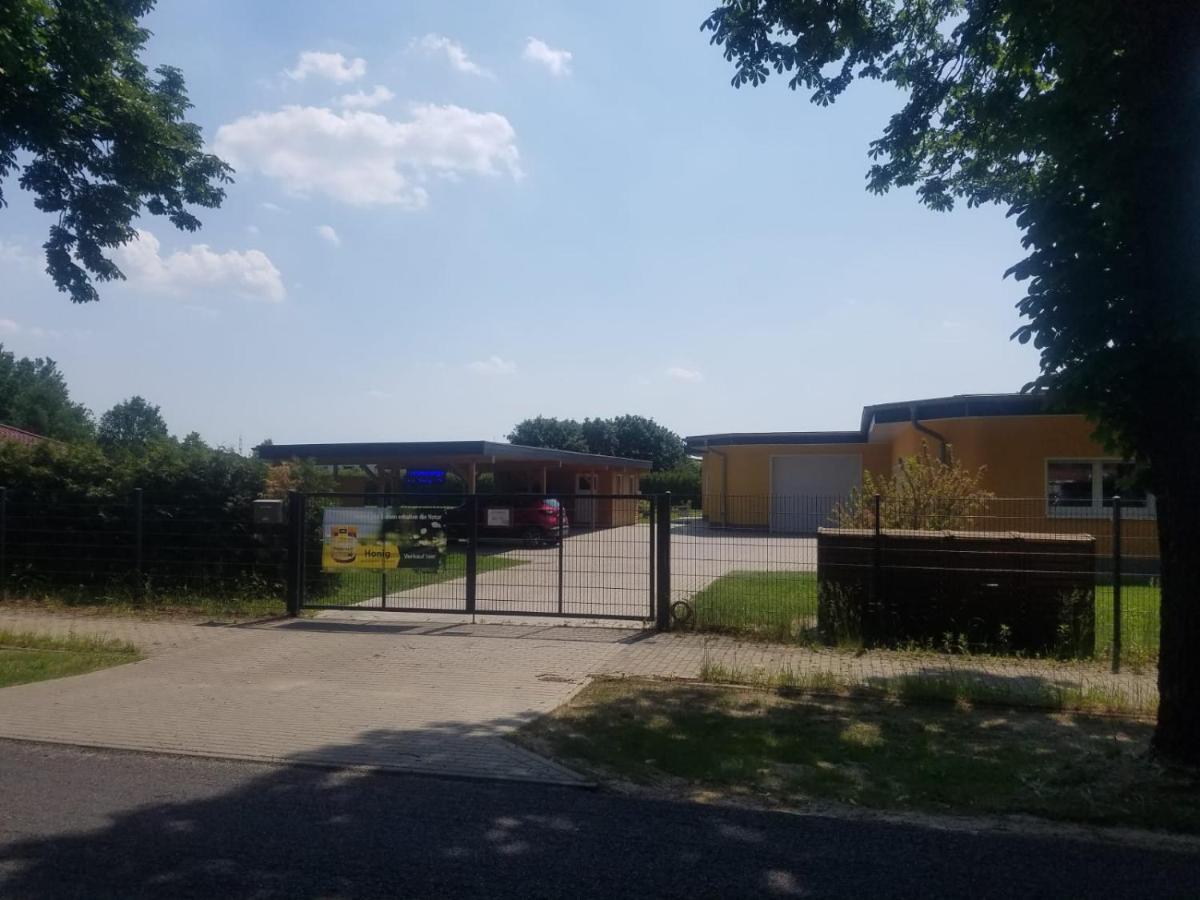 Ferienhaus Zum Imker Velten Exteriér fotografie